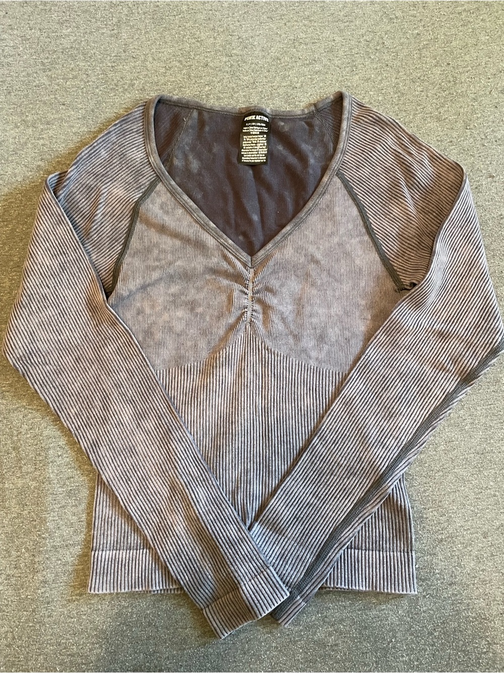 Victoria’s Secret Pink Active Long Sleeve V-Neck Ribbed Top